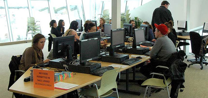 Students being instructed at the Student Academic Learning Services computer lab.