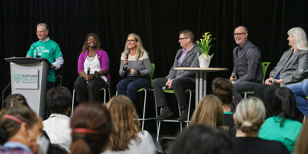 bythenumbers-employees