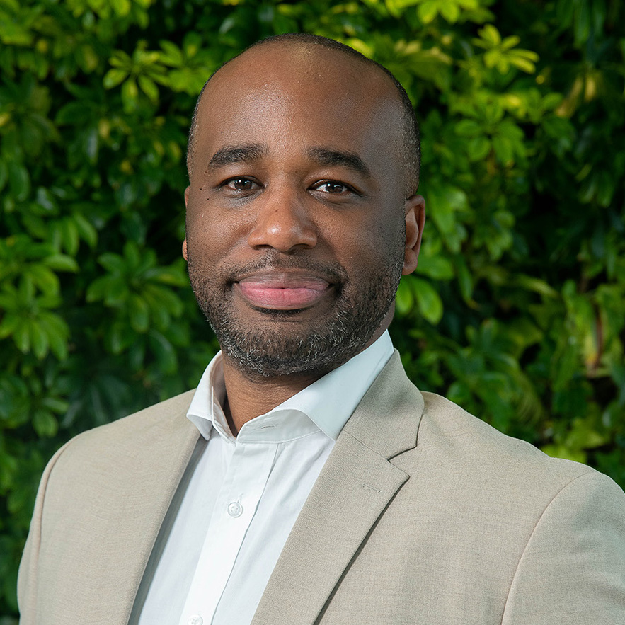 Img of 2023.03.24-Tasharna-Thompson-Henny-10-international-testimonial-web.